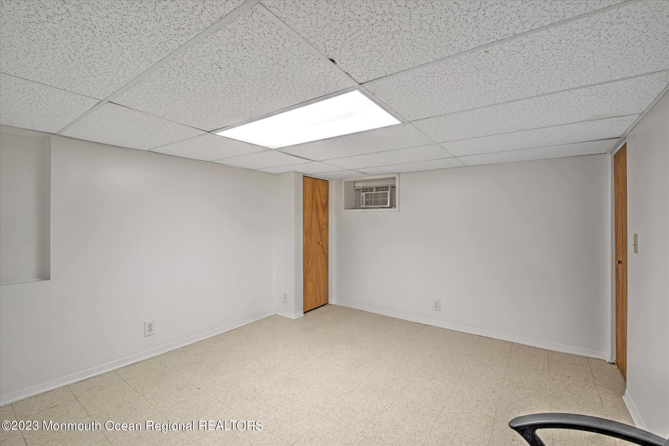 2153 Vauxhall Road Union, NJ 07083 - Photo 24 of 28 24-LOWER LEVEL