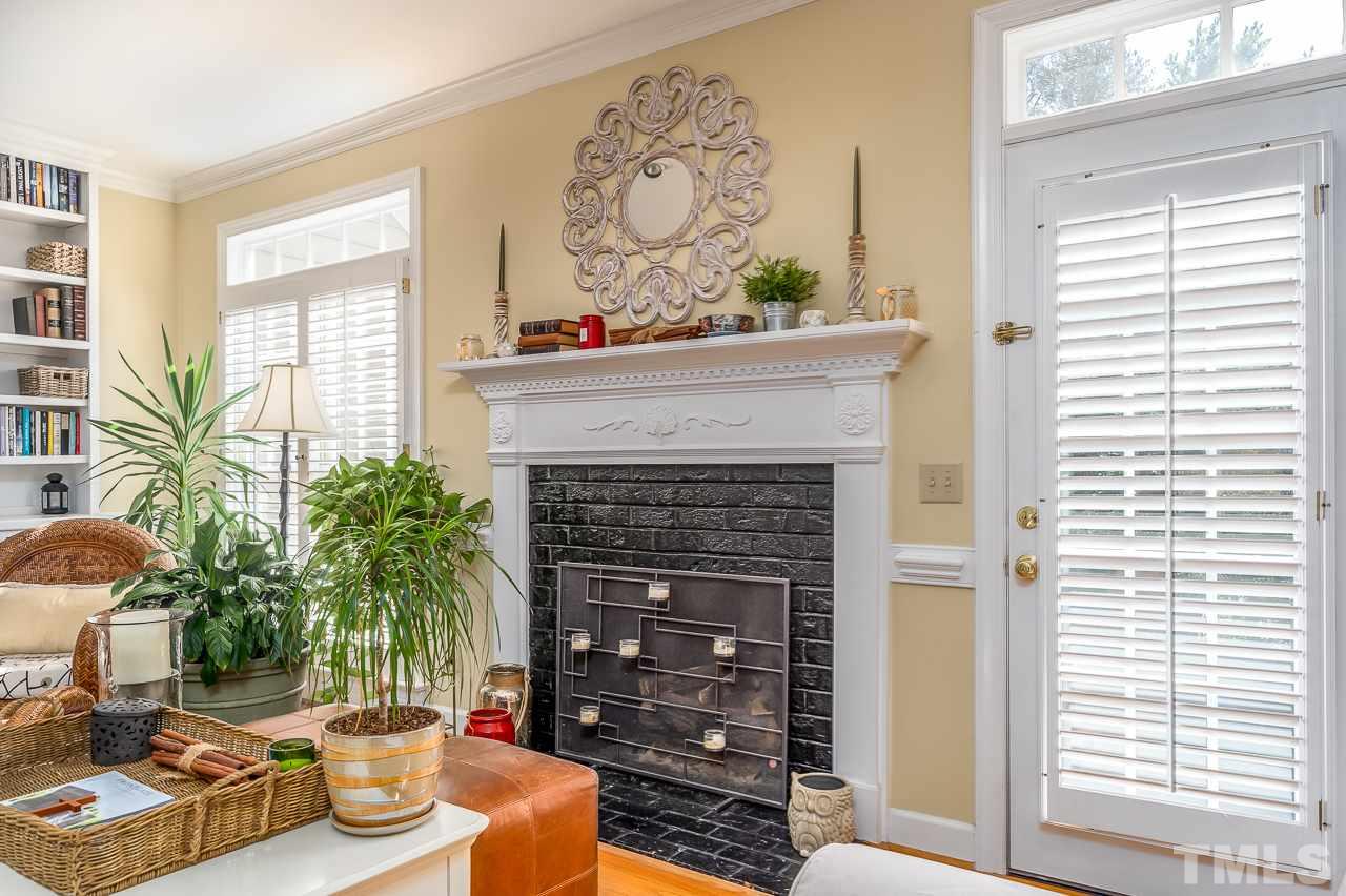633 Crabbery Lane Raleigh, NC 27609 - Photo 8 of 28 Gallery Image 8