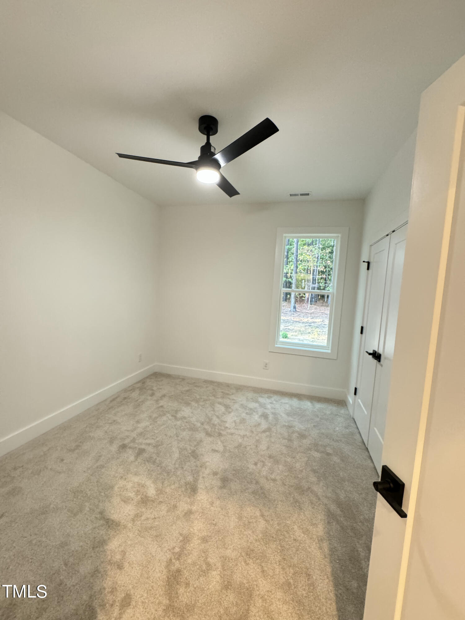 1101 South Chavis Road Kittrell, NC 27544 - Photo 11 of 20 a view of empty room with ceiling fan