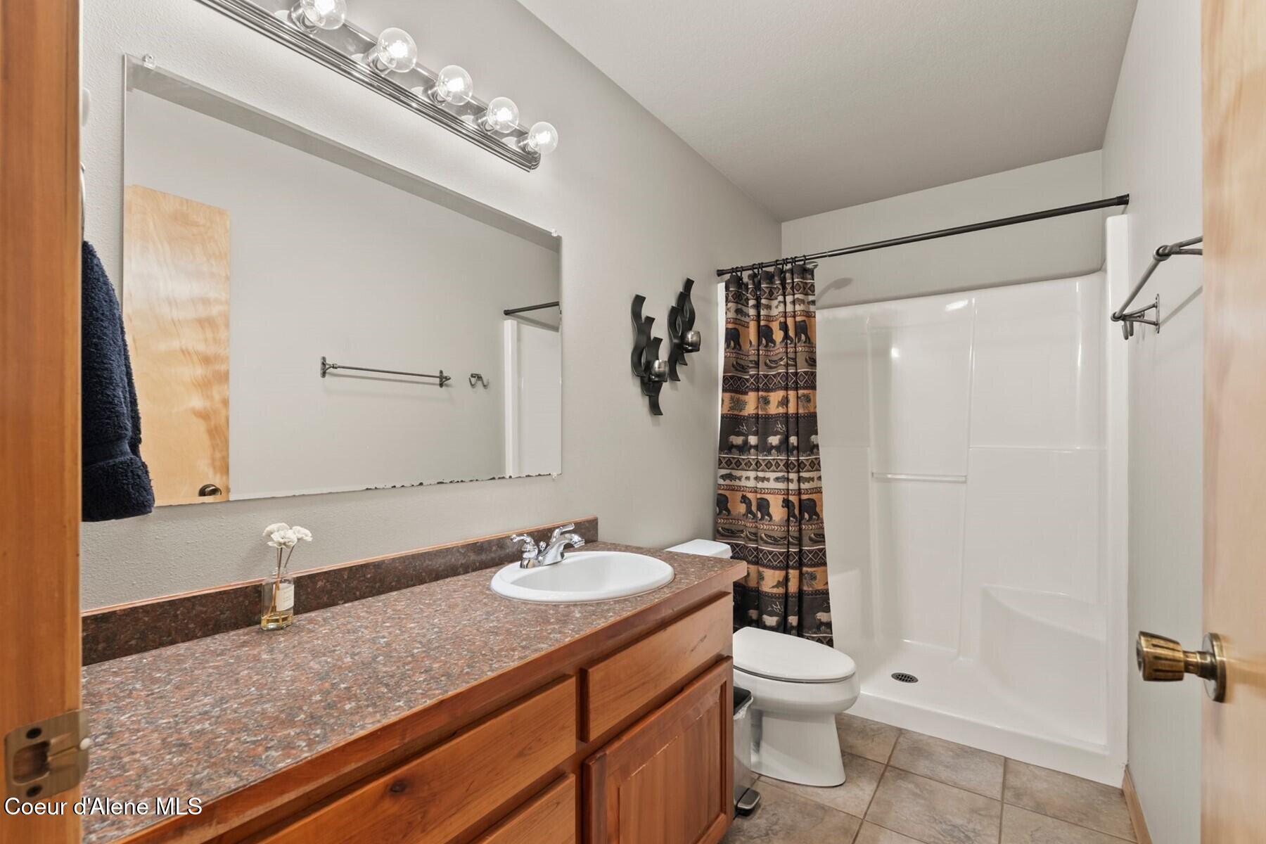 159 Frontier Village Road Naples, ID 83847 - Photo 21 of 52 .