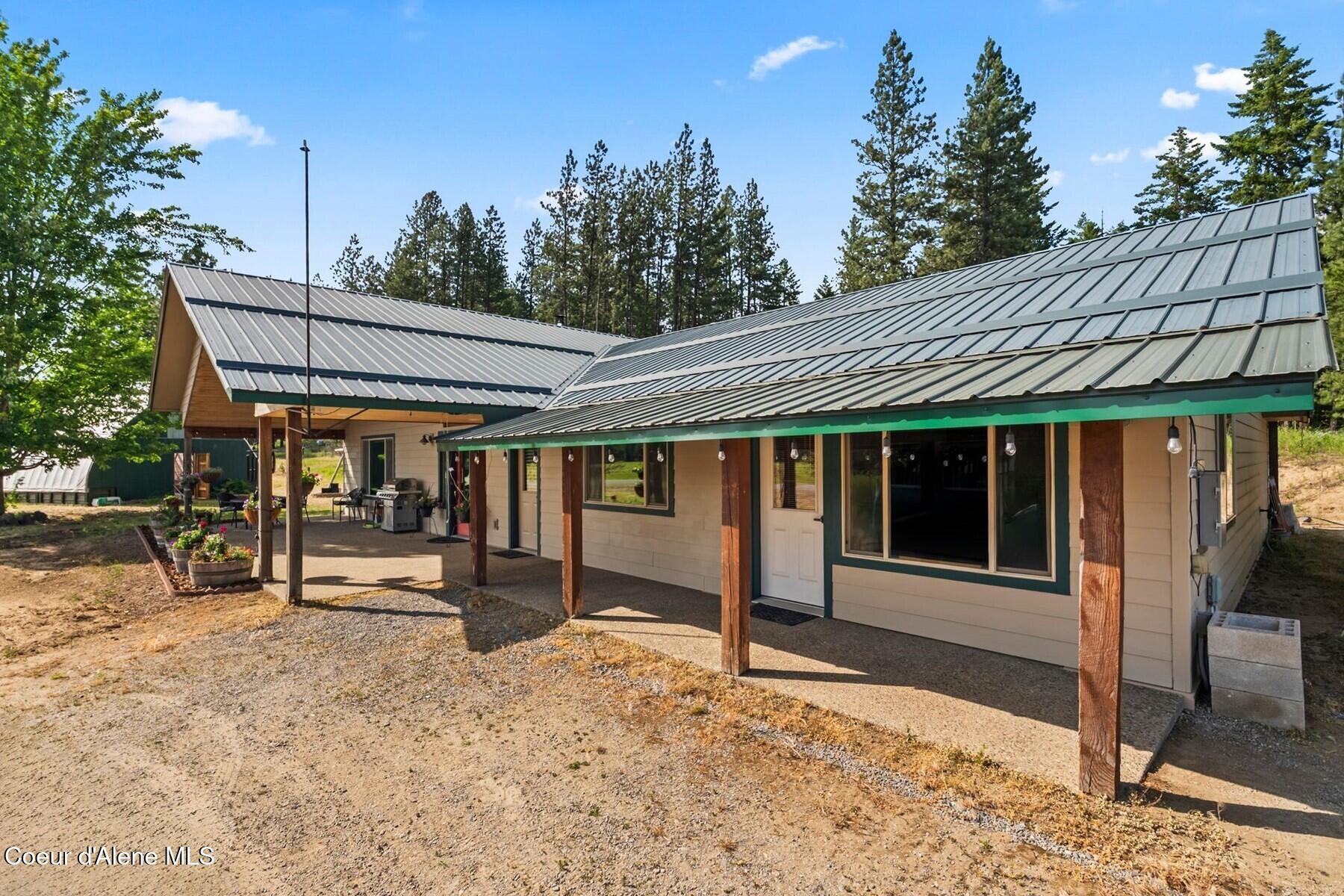 159 Frontier Village Road Naples, ID 83847 - Photo 29 of 52 .