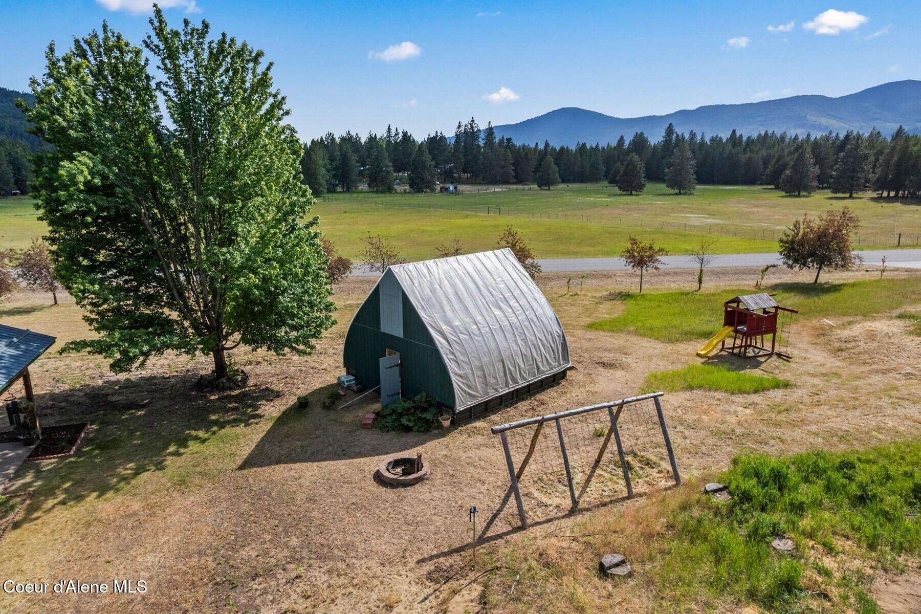 159 Frontier Village Road Naples, ID 83847 - Photo 37 of 52 .