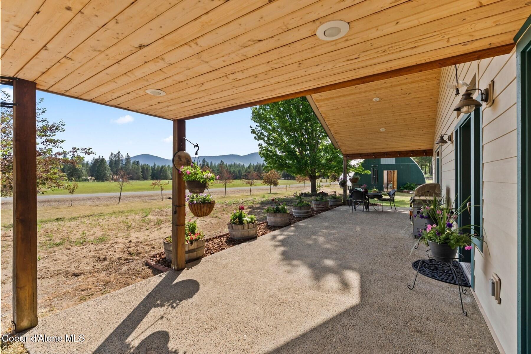 159 Frontier Village Road Naples, ID 83847 - Photo 38 of 52 .