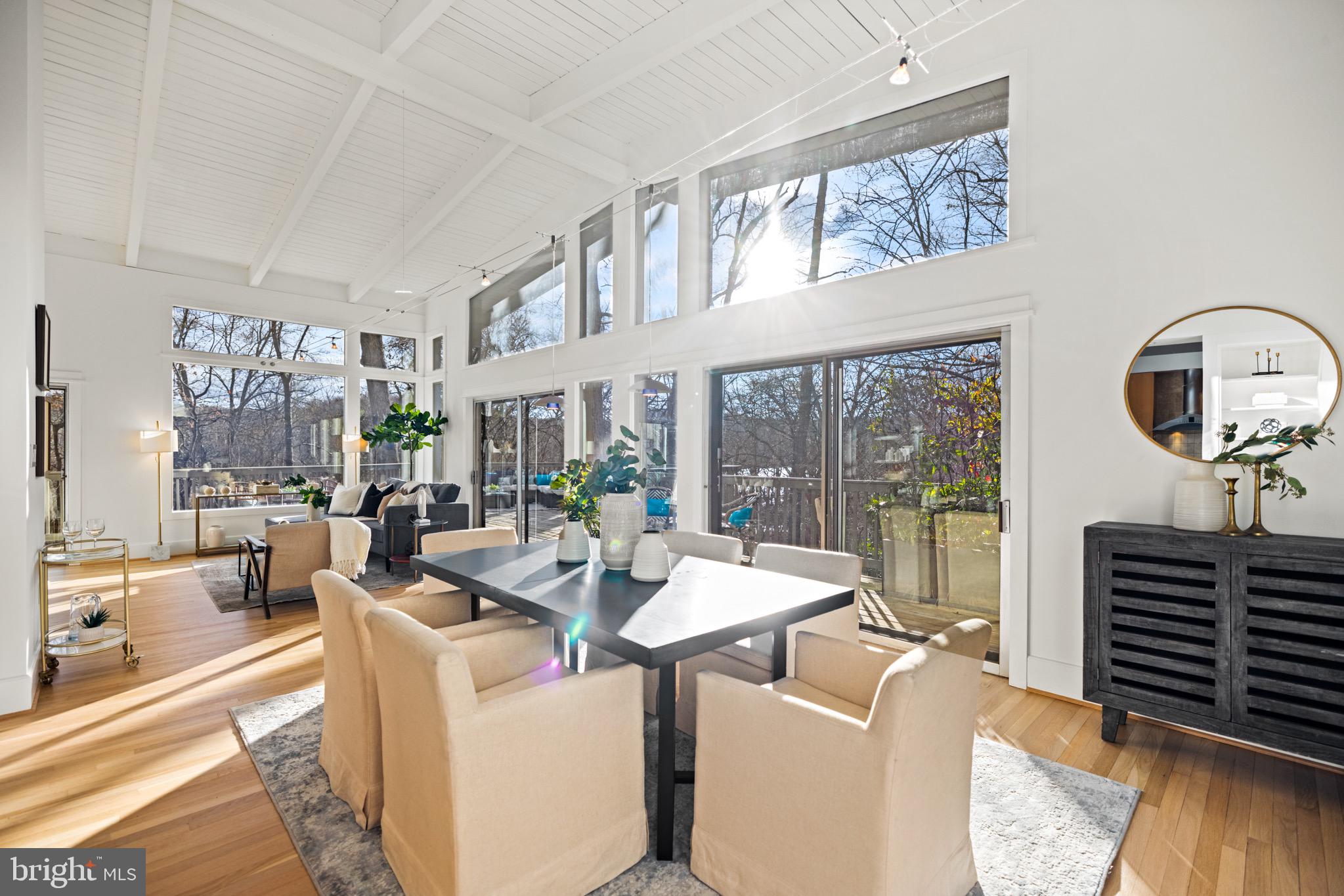 8010 Riverside Drive Cabin John, MD 20818 - Photo 12 of 60