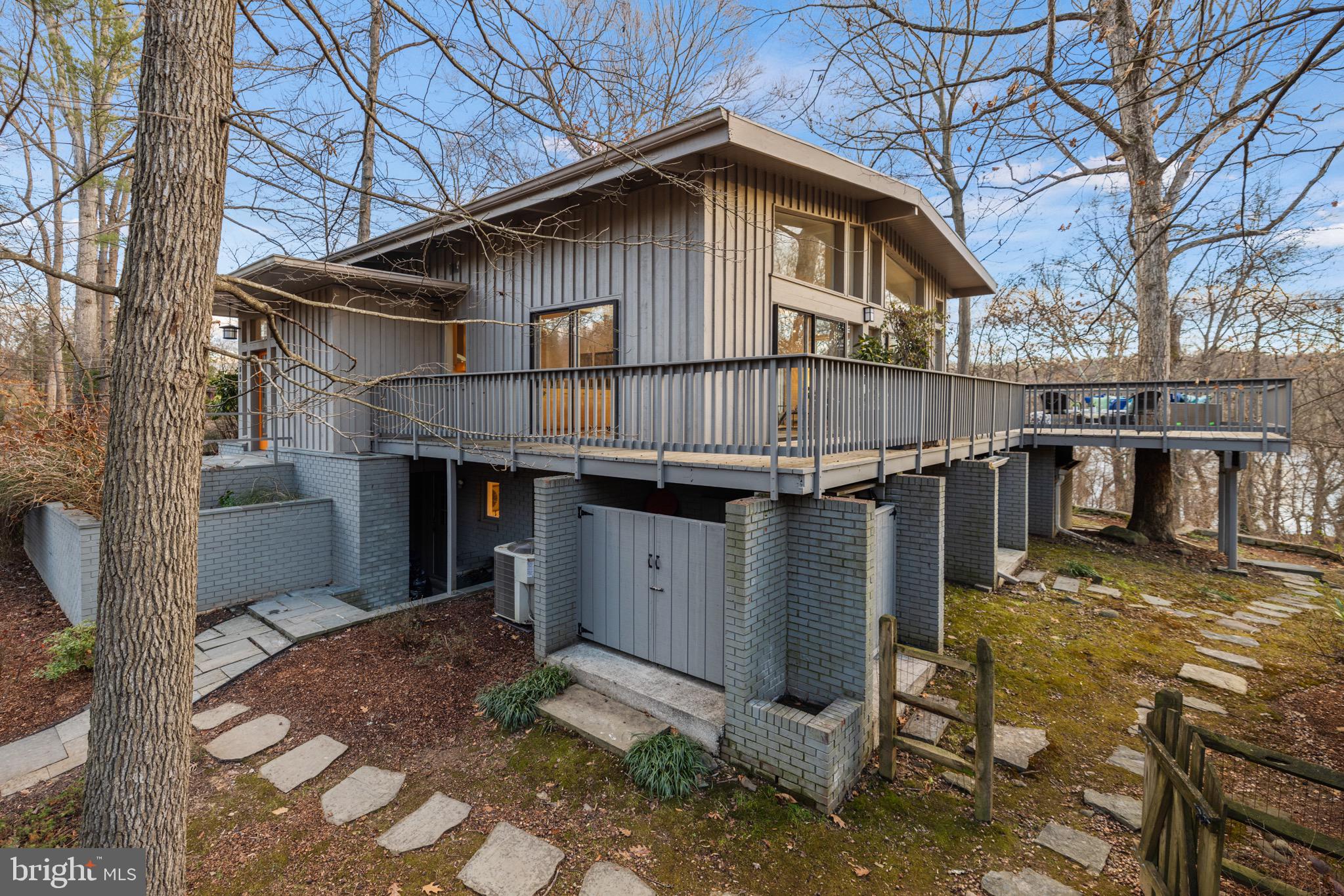 8010 Riverside Drive Cabin John, MD 20818 - Photo 56 of 60