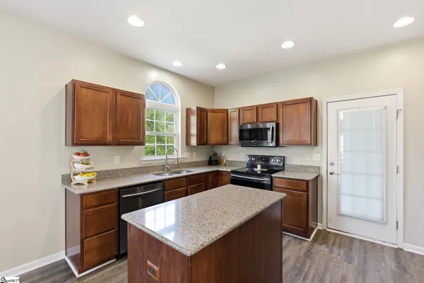 $469,900 | 343 Woodsberry Shoals Drive, Duncan, SC 29334