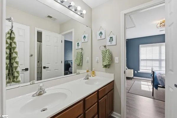 $469,900 | 343 Woodsberry Shoals Drive, Duncan, SC 29334