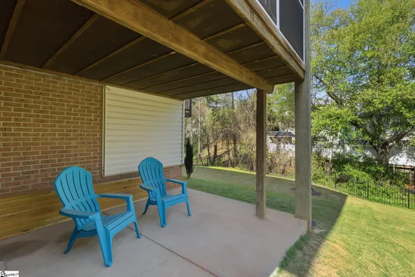 $469,900 | 343 Woodsberry Shoals Drive, Duncan, SC 29334