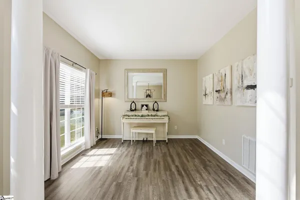 $469,900 | 343 Woodsberry Shoals Drive, Duncan, SC 29334