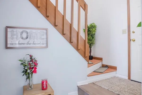 $237,500 | 2590 Brookwood Drive, Crown Point, IN 46307