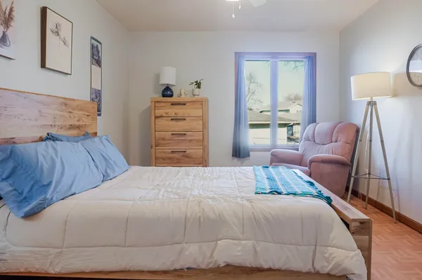 $237,500 | 2590 Brookwood Drive, Crown Point, IN 46307