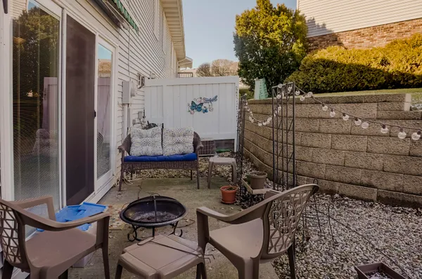 $237,500 | 2590 Brookwood Drive, Crown Point, IN 46307