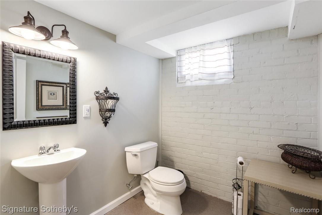 641 Washington Road Grosse Pointe, MI 48230 - Photo 39 of 44 641 Washington Rd Grosse-large-037-38-641 Washington Road Grosse-1500x1000-72dpi.jpg