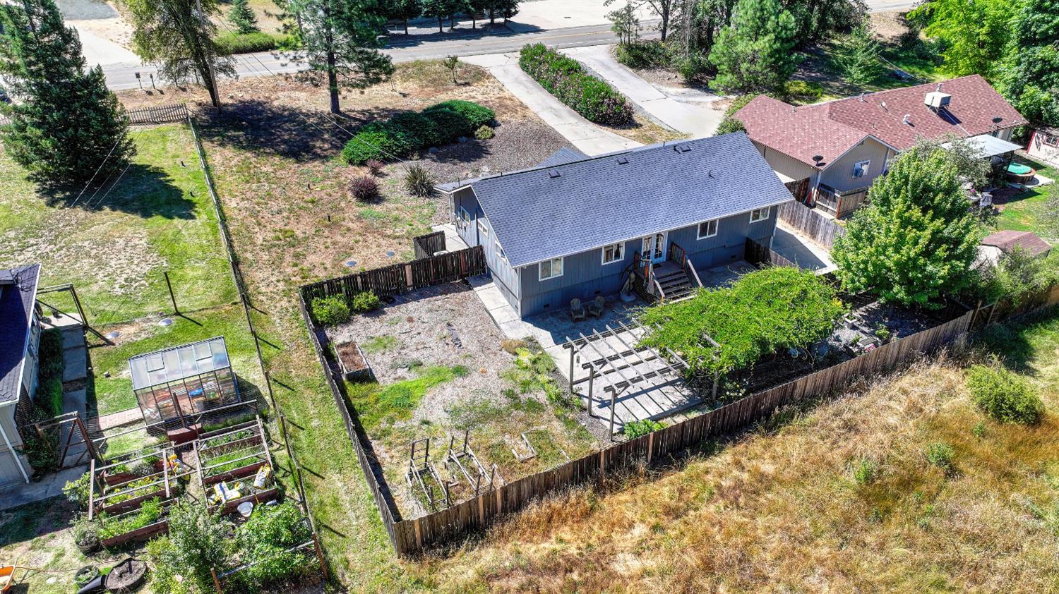 11250 Ball Road Grass Valley, CA 95949 - Photo 42 of 44