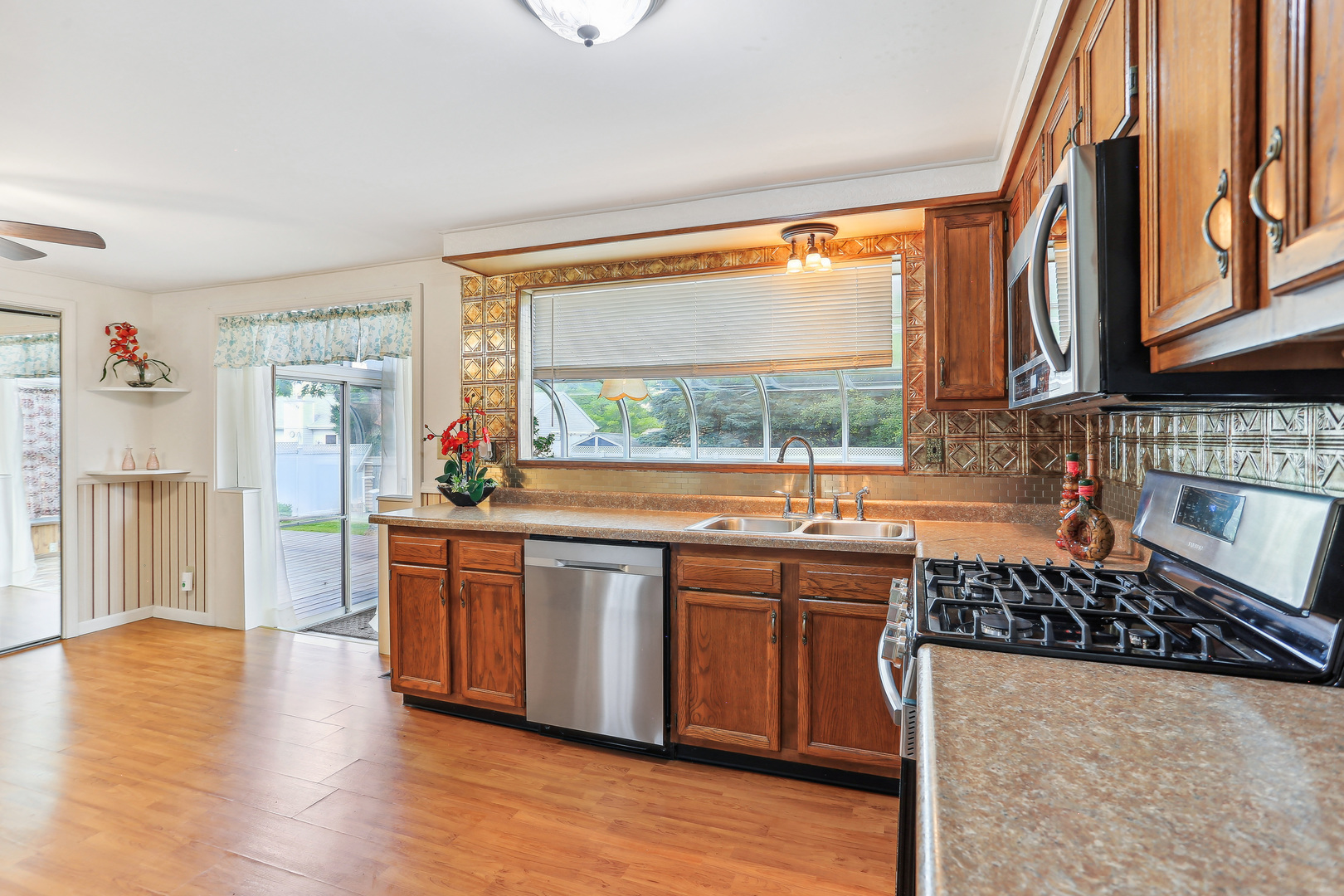 308 North Smith Road Urbana, IL 61802 - Photo 11 of 36 Gallery Image 11