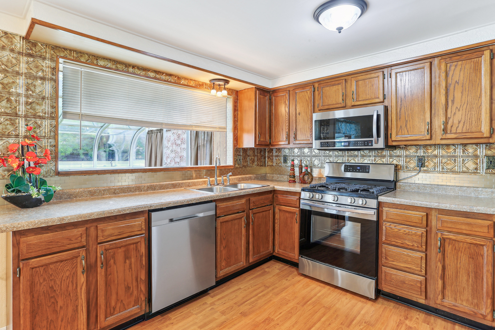 308 North Smith Road Urbana, IL 61802 - Photo 9 of 36 Gallery Image 9