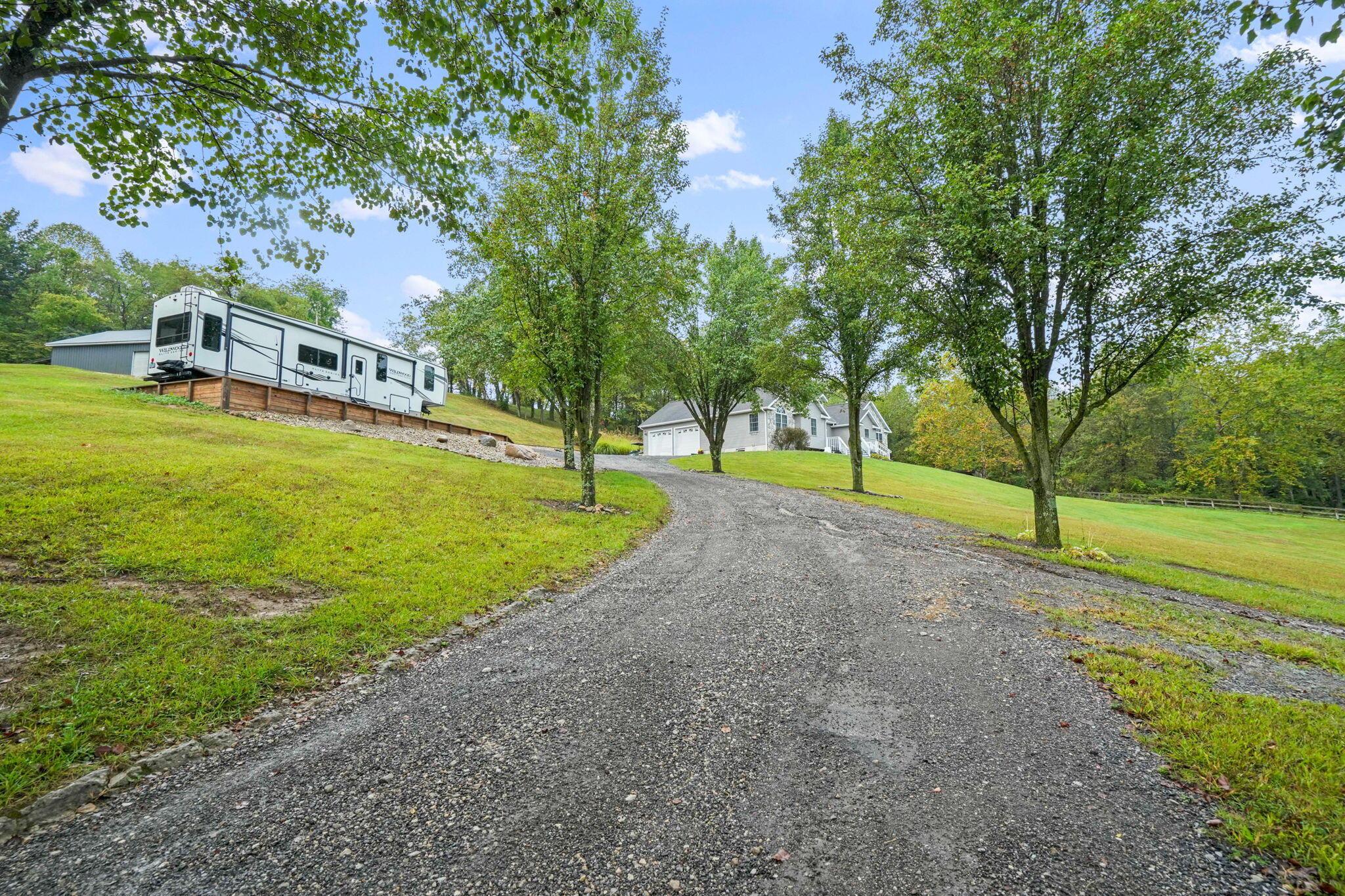 2336 McDonald Road Southwest Lancaster, OH 43130 - Photo 51 of 57 Tree-lined driveway