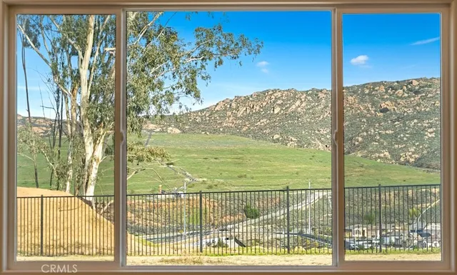 $918,000 | 8044 Country Mile Lane, Riverside, CA 92507