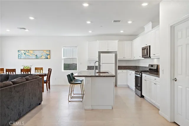 $918,000 | 8044 Country Mile Lane, Riverside, CA 92507