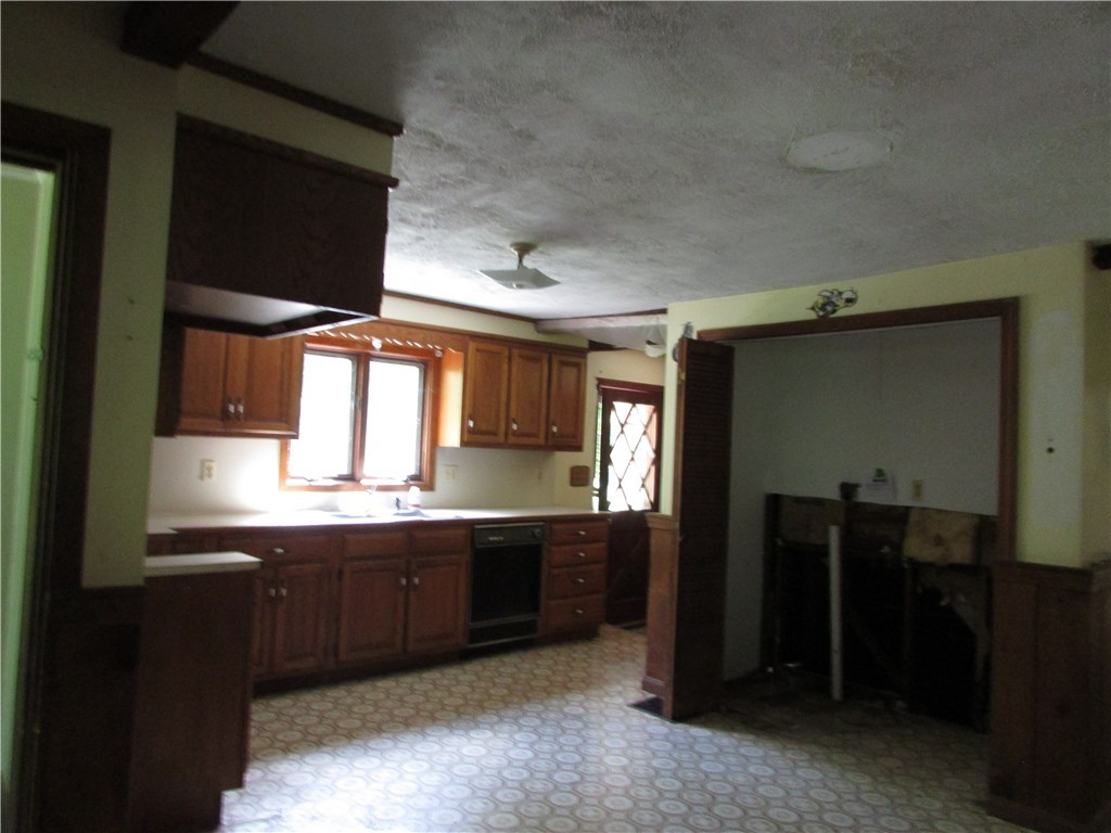 213 Inman Road Burrillville, RI 02830 - Photo 15 of 16