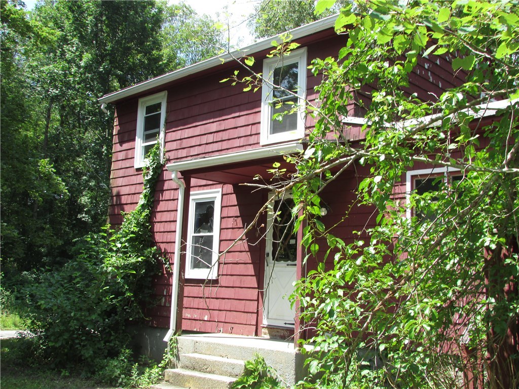 213 Inman Road Burrillville, RI 02830 - Photo 5 of 16