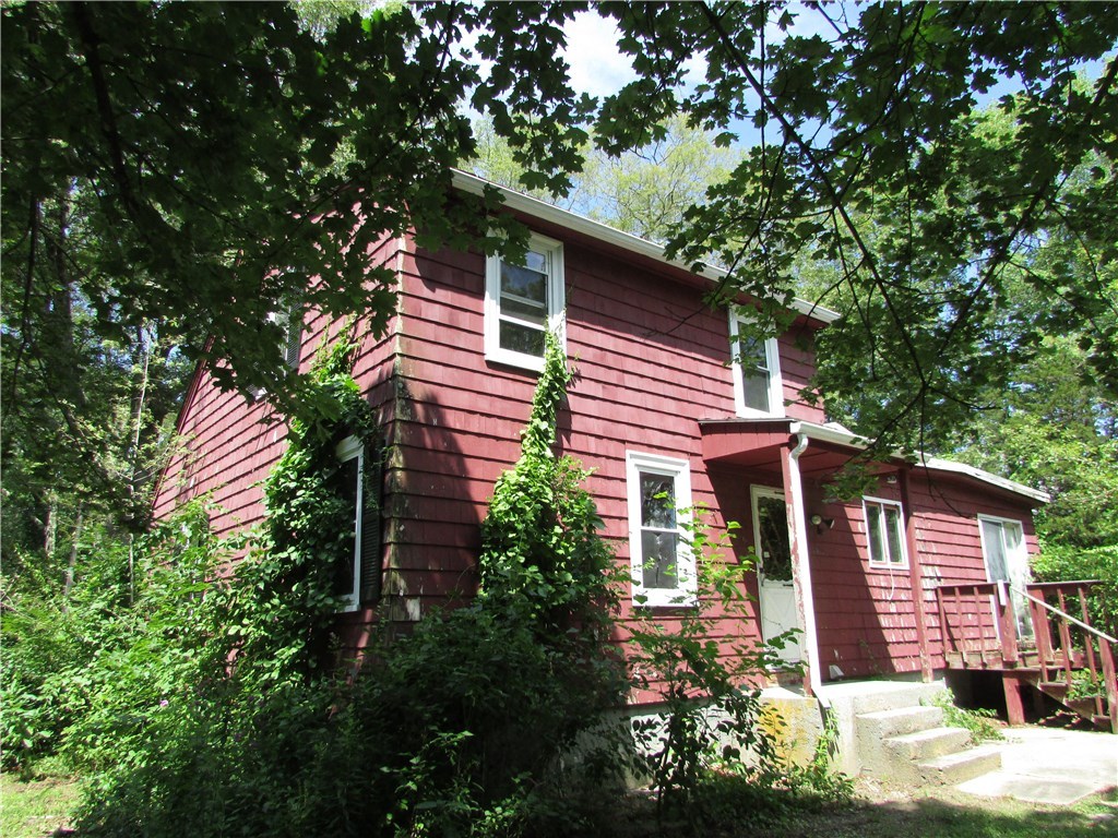213 Inman Road Burrillville, RI 02830 - Photo 6 of 16