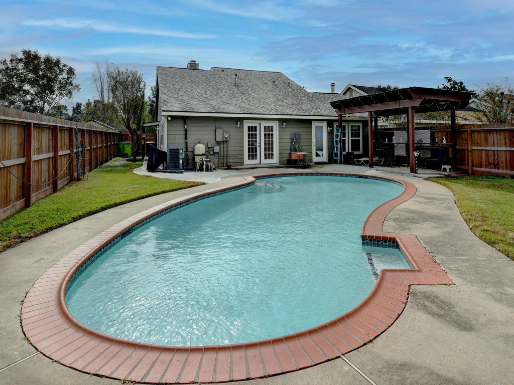 1306 Mimosa Road Missouri City, TX 77489 - Photo 21 of 24 Pool