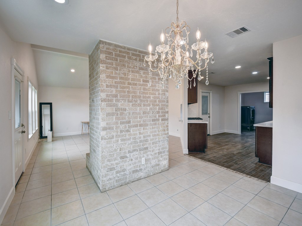 1306 Mimosa Road Missouri City, TX 77489 - Photo 6 of 24 Dining room