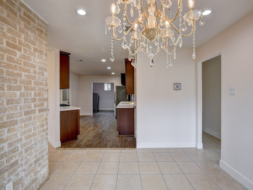 1306 Mimosa Road Missouri City, TX 77489 - Photo 7 of 24 Dining room