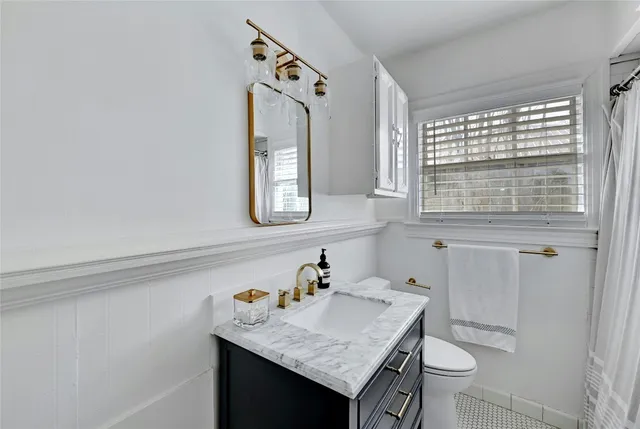 $2,750 | 5313 Avenue F, Austin, TX 78751