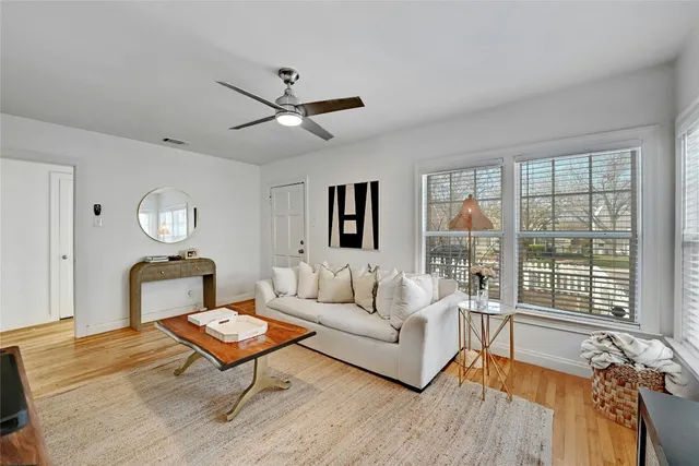 $2,750 | 5313 Avenue F, Austin, TX 78751