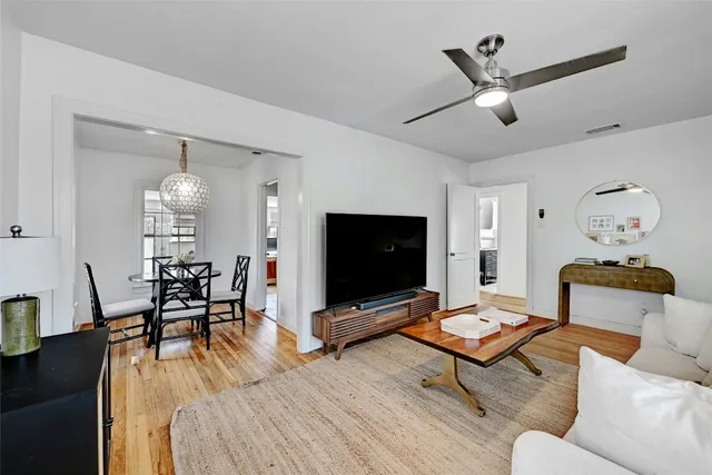 $2,750 | 5313 Avenue F, Austin, TX 78751