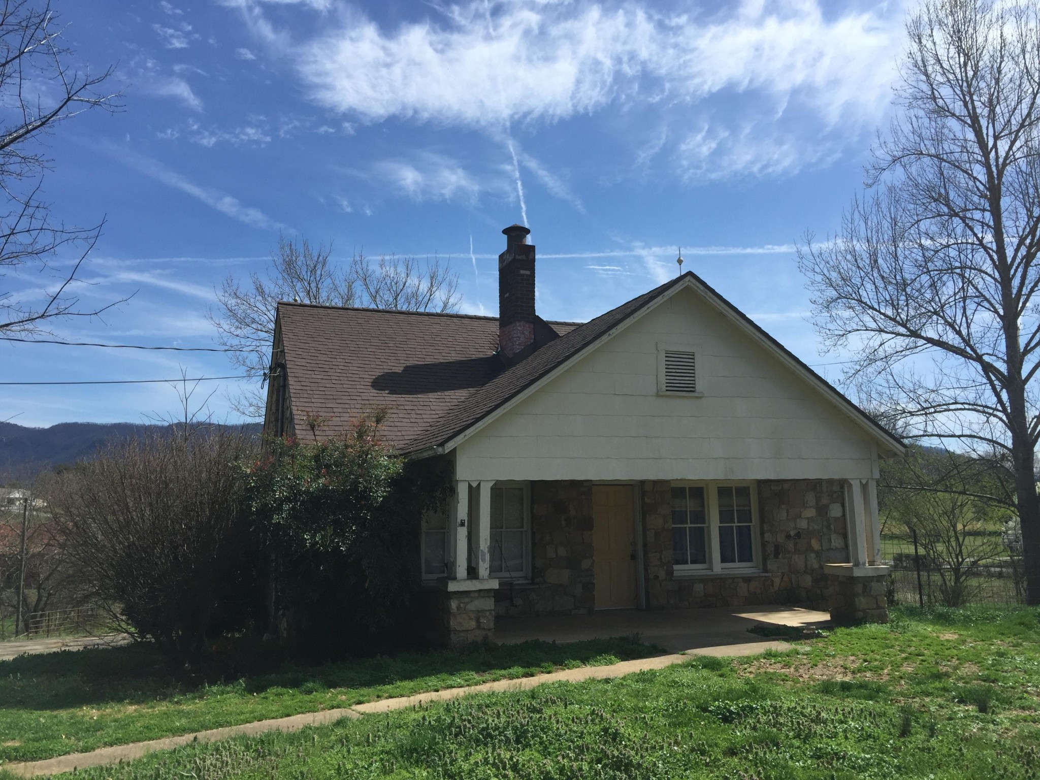 2481 Ellejoy Road Walland, TN 37886 - Photo 1 of 8 Gallery Image 1