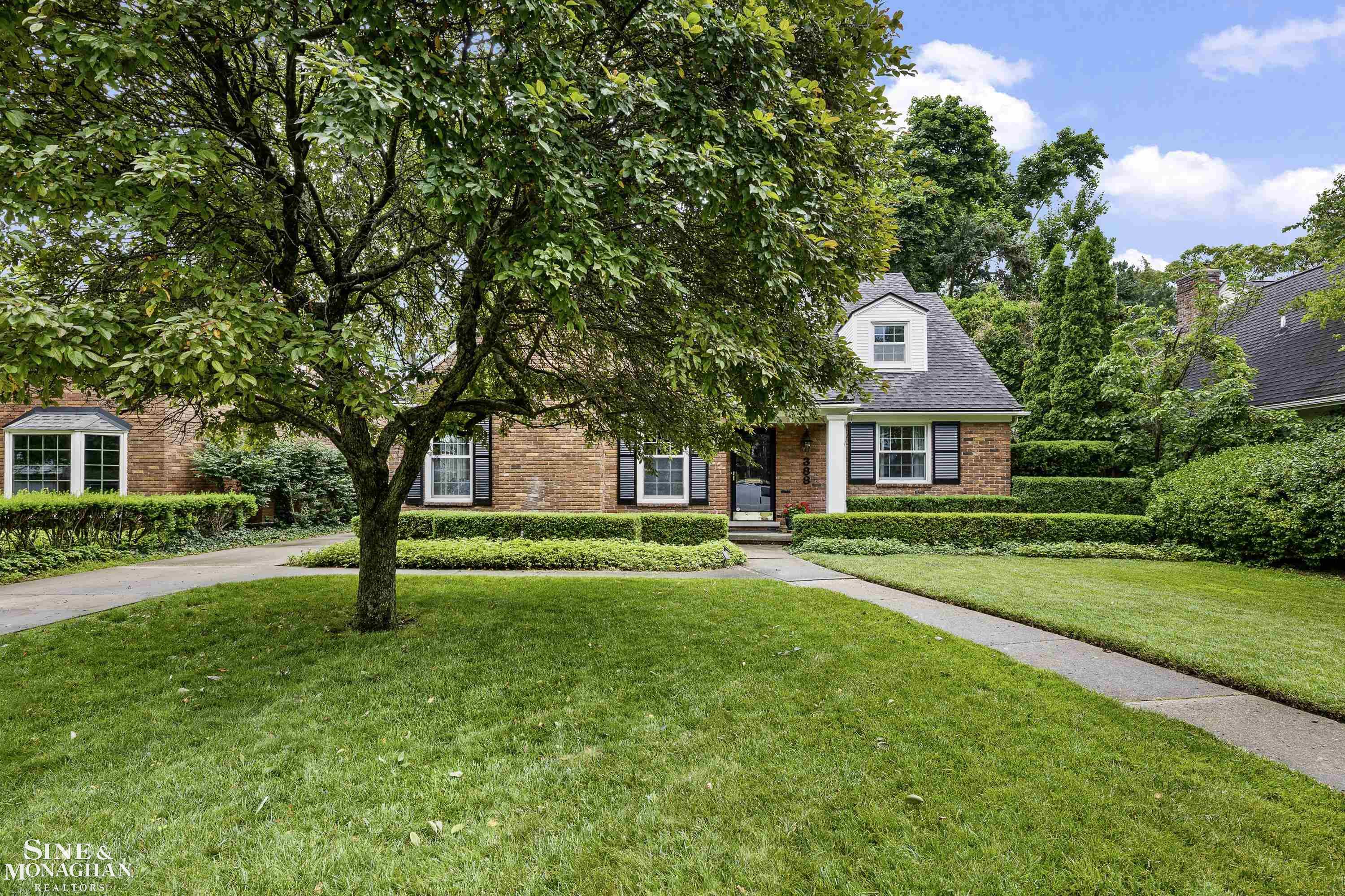 388 Lincoln Road Grosse Pointe, MI 48230 - Photo 51 of 57 50179331-ddd524b2-8be1-4458-aeb1-74eddaf7eecd.JPG