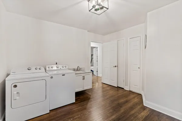 a view of utility room with washer and dryer