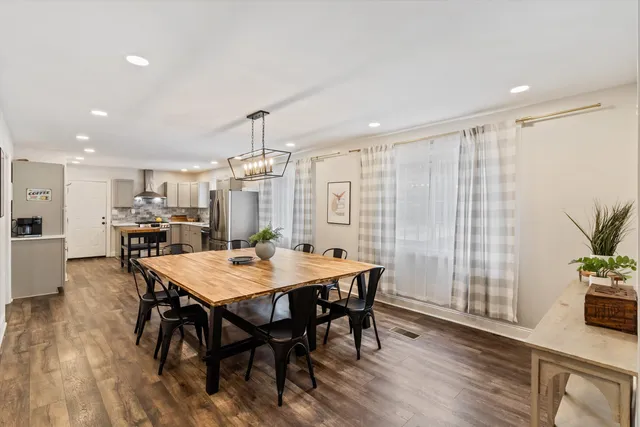 $379,000 | 909 South McLean Boulevard, Memphis, TN 38114