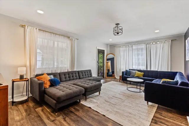 $379,000 | 909 South McLean Boulevard, Memphis, TN 38114