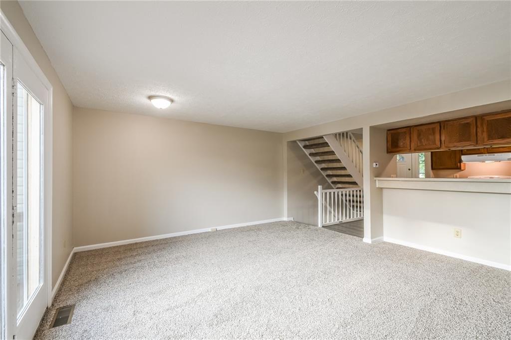 8512 Hague Road Indianapolis, IN 46256 - Photo 3 of 15 Gallery Image 3