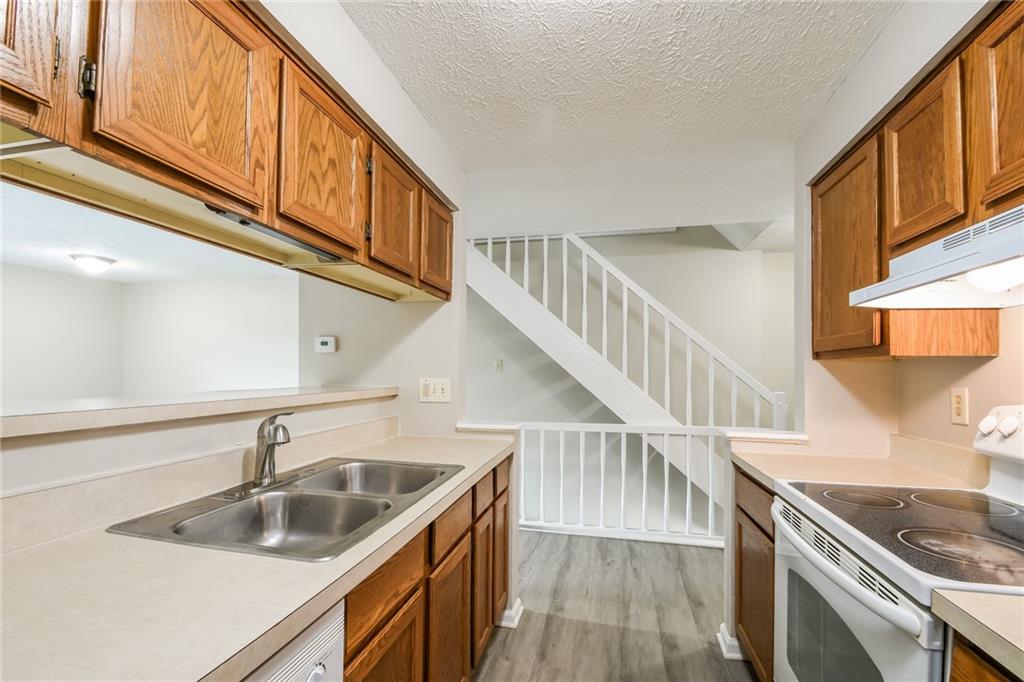 8512 Hague Road Indianapolis, IN 46256 - Photo 6 of 15 Gallery Image 6