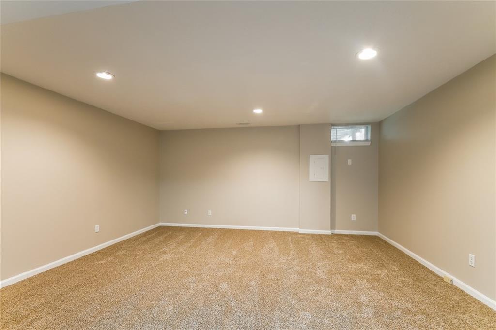 8512 Hague Road Indianapolis, IN 46256 - Photo 7 of 15 Gallery Image 7