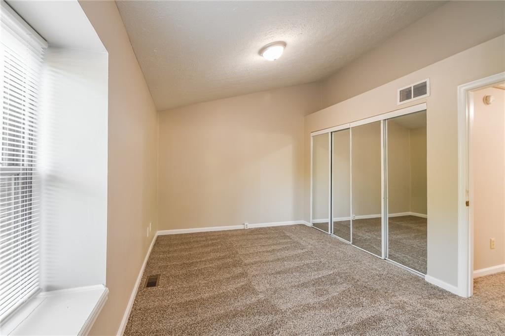 8512 Hague Road Indianapolis, IN 46256 - Photo 9 of 15 Gallery Image 9