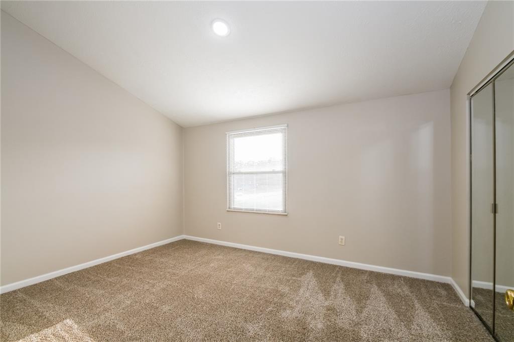8512 Hague Road Indianapolis, IN 46256 - Photo 10 of 15 Gallery Image 10