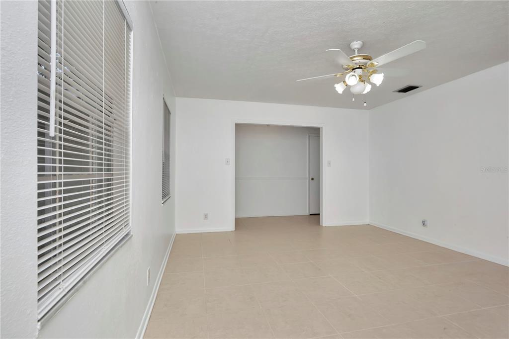 2209 Boxwood Way Brandon, FL 33511 - Photo 4 of 25