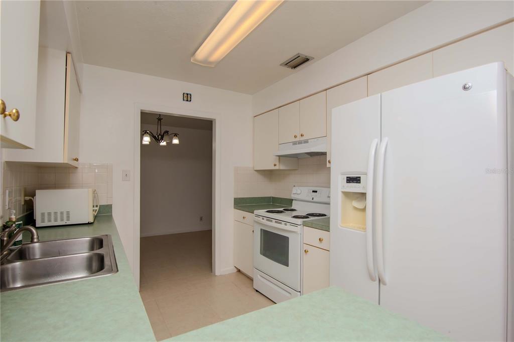 2209 Boxwood Way Brandon, FL 33511 - Photo 8 of 25