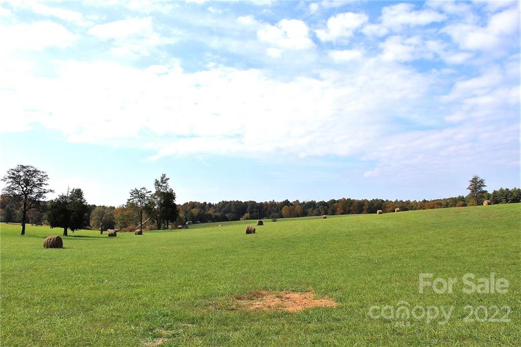 3283 Playmore Beach Road, Unit 2 Morganton, NC 28655 - Photo 5 of 9 Gallery Image 5