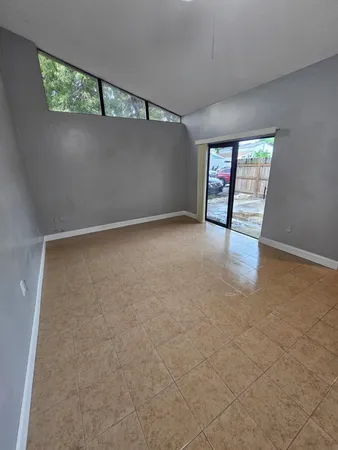 $2,800 | 4552 Northwest 185th Street, Miami Gardens, FL 33055