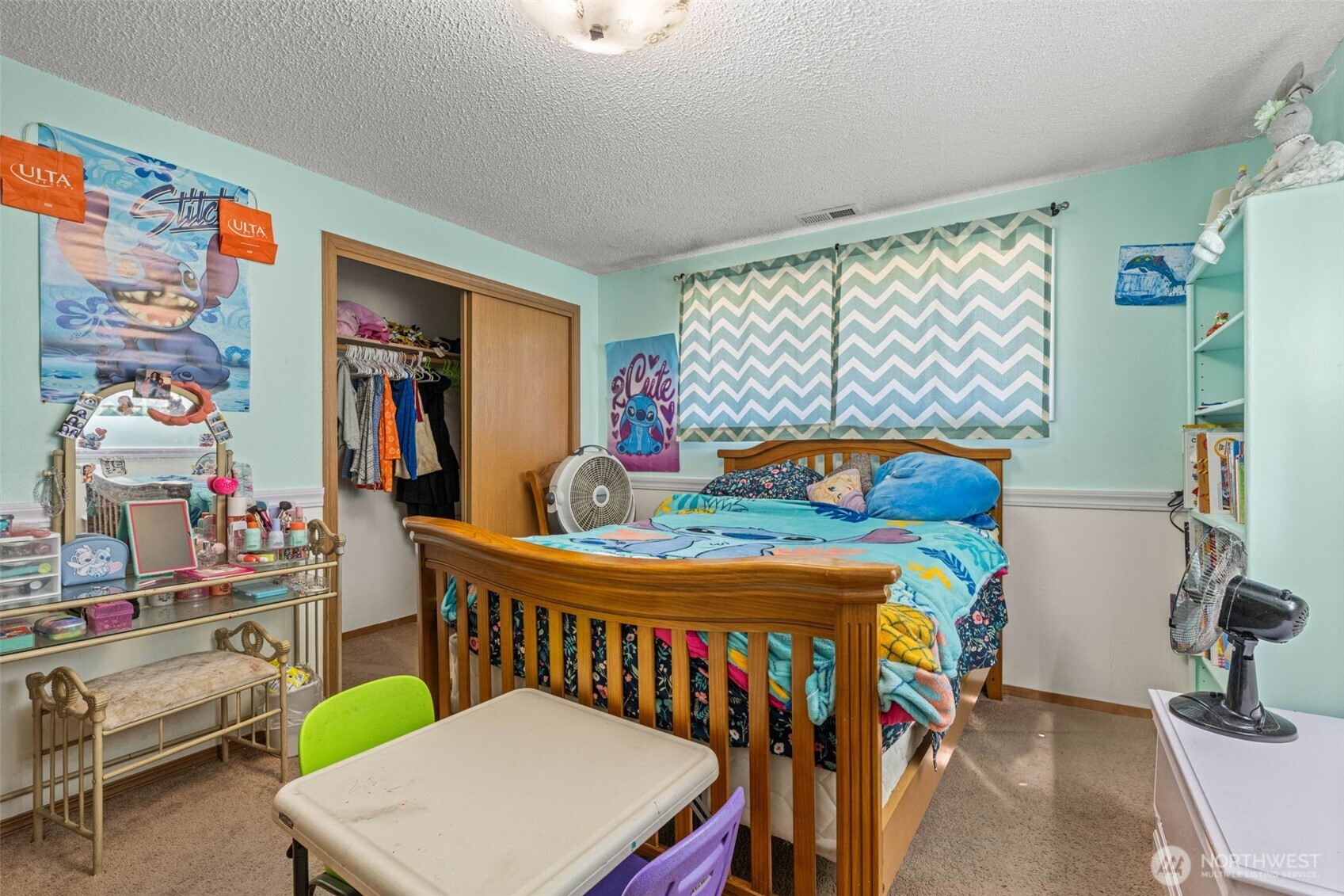 1420 Dundee Drive Cosmopolis, WA 98537 - Photo 27 of 40 a bedroom with furniture and a bed