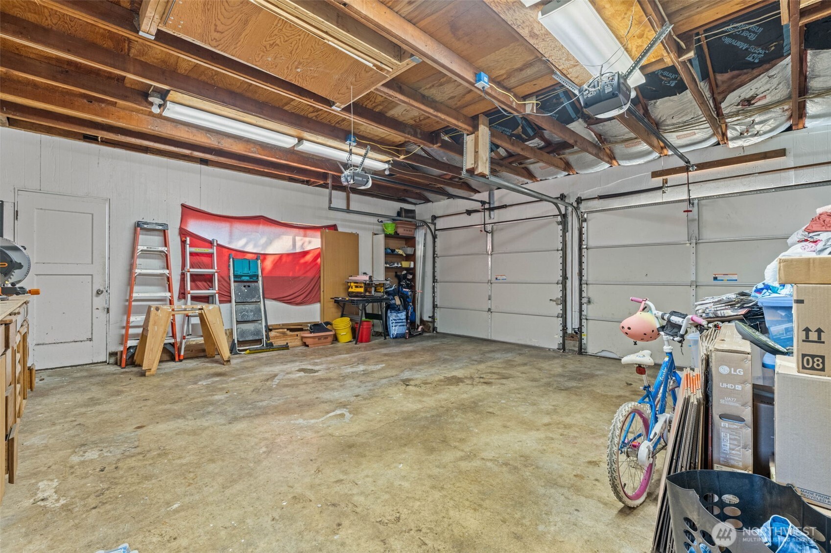 1420 Dundee Drive Cosmopolis, WA 98537 - Photo 33 of 40 a view of a room with gym equipment