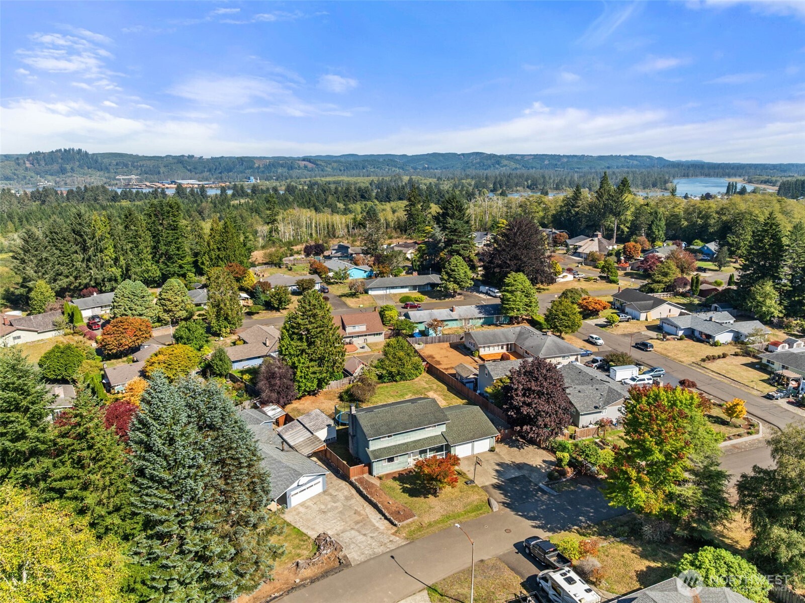 1420 Dundee Drive Cosmopolis, WA 98537 - Photo 40 of 40 a view of a city