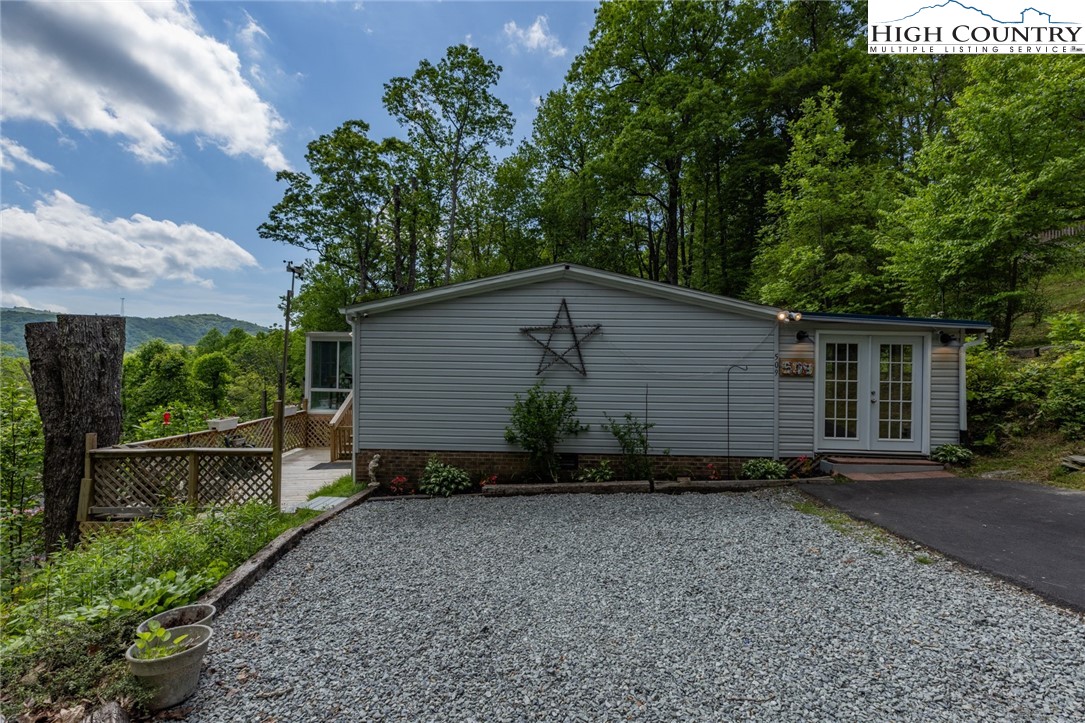 509 Leon Coffey Road Blowing Rock, NC 28605 - Photo 31 of 49